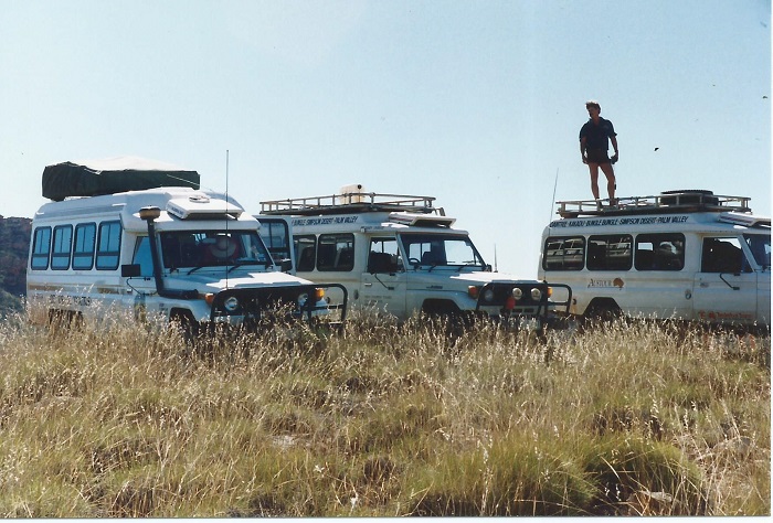 Arkana 6WD GHCT AustourStuart on roof Austour MGG Sept 1990 14 10A